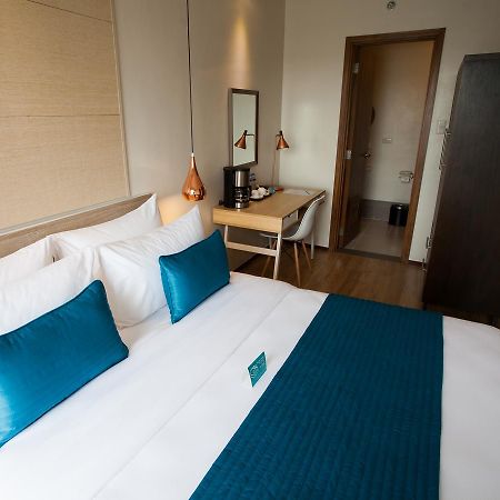 The Cirque Serviced Residences Quezon City Buitenkant foto