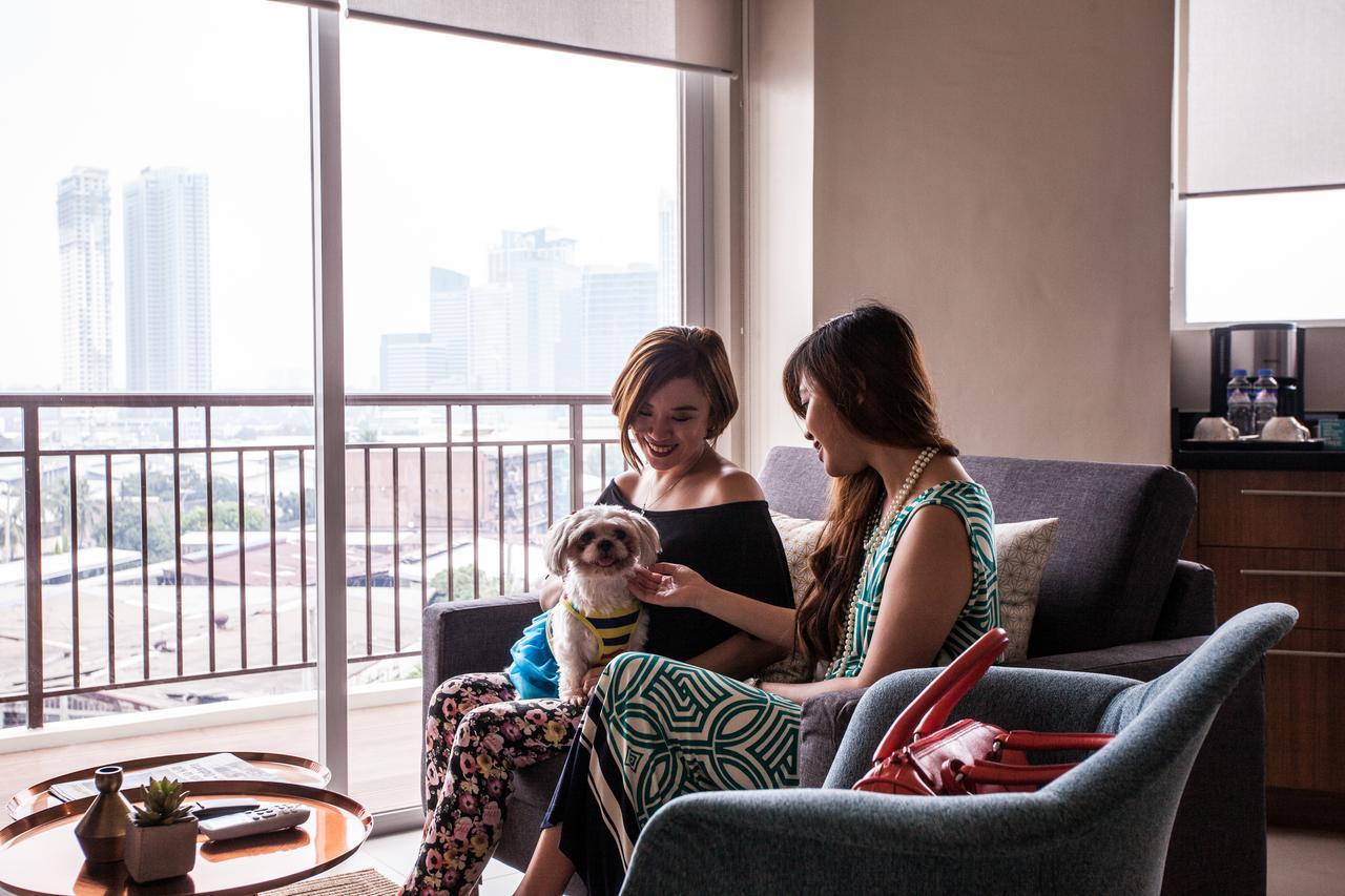The Cirque Serviced Residences Quezon City Buitenkant foto