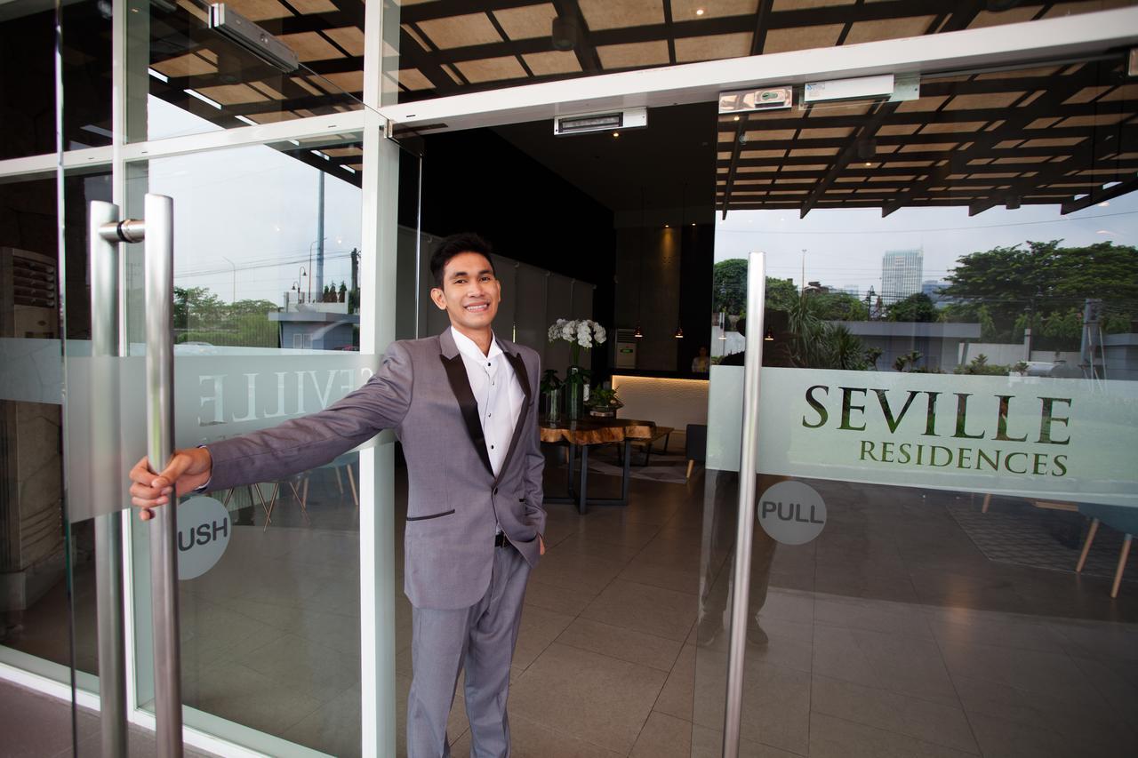 The Cirque Serviced Residences Quezon City Buitenkant foto