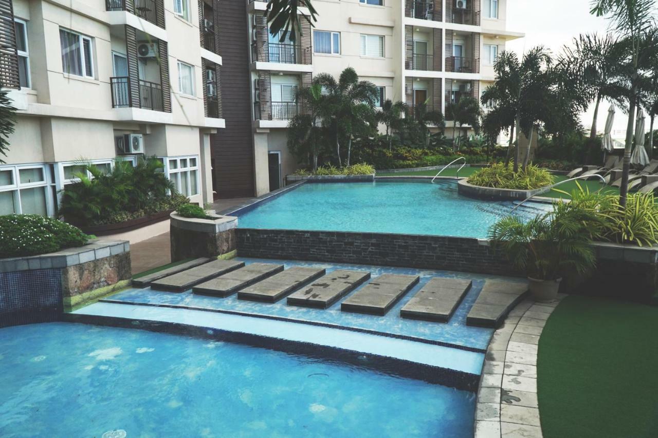 The Cirque Serviced Residences Quezon City Buitenkant foto